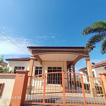 אלור סטאר Kembara Homestay מראה חיצוני תמונה